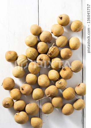 Longan 136845757