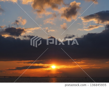 關西國際機場的夜景 136845935