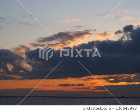 關西國際機場的夜景 136845959
