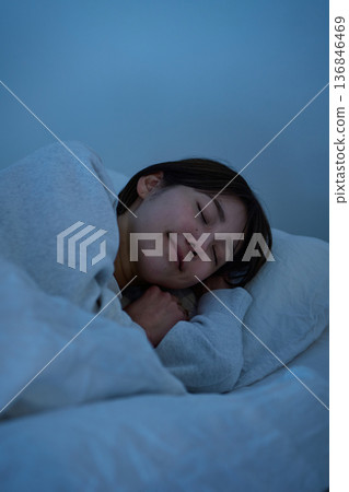 Woman sleeping peacefully Woman sleeping peacefully 136846469