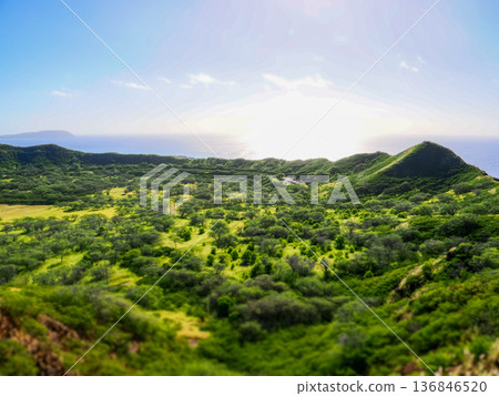 從鑽石頭山頂俯瞰的景色 從鑽石頭山頂俯瞰的景色 136846520