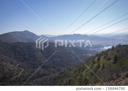 高見倉山：這座海拔304公尺的山峰橫跨兵庫縣加古川市和高砂市，從山上健行可欣賞的景色。 136846700