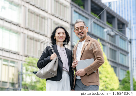 辦公區商業景象 136848364