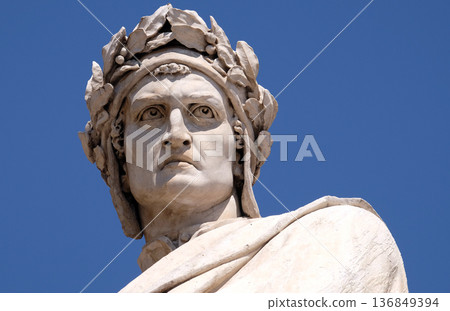 Dante Alighieri statue in Santa Croce square in Florence, Italy Dante Alighieri statue in Santa Croce square in Florence, Italy 136849394