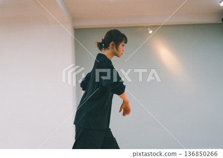 dancing, female, lady 136850266