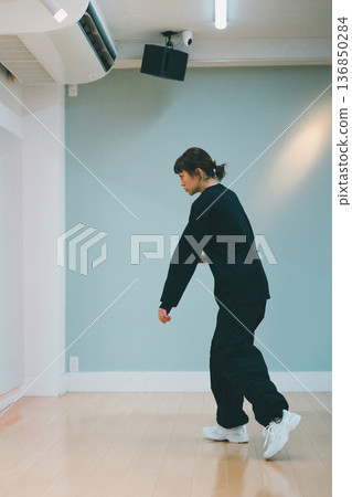 舞 舞蹈 跳舞 136850284