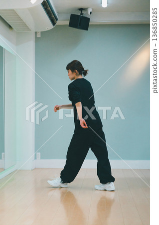 舞 舞蹈 跳舞 136850285