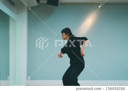 dancing, female, lady 136850288