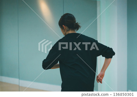 舞 舞蹈 跳舞 136850301