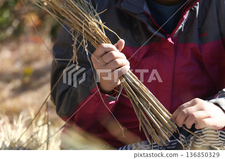 Making shimenawa 136850329