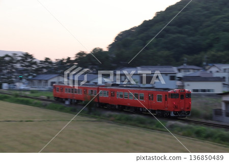 [U] 吉備線 Kiha 47 系列 (岡山 ⇔ 總社) 136850489