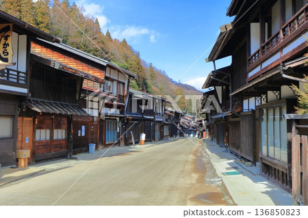 [Nagano Prefecture] The streets of Narai-juku on a clear day 136850823