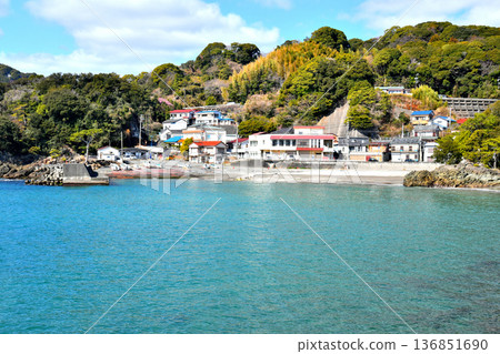 Around Shimokawazu Fishing Port (Kawazu Town, Shizuoka Prefecture) [February 2026] 136851690