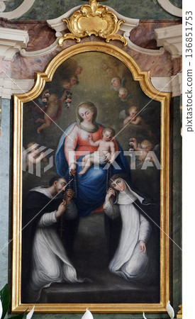 Our Lady of Holy Rosary, altarpiece in the Saint George church in Luson, Italy 136851753