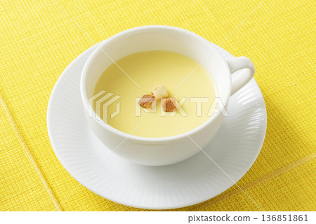 玉米湯 玉米湯 136851861