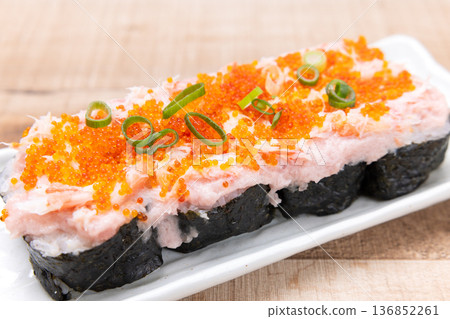 Delicious negitoro and crab seaweed rolls 136852261