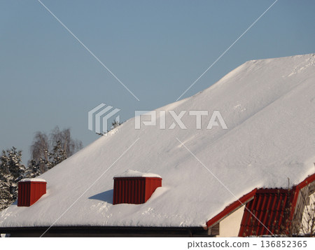 winter, house, snow 136852365