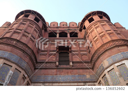 Red Fort in Agra. Uttar Pradesh, UNESCO World heritage site, India Red Fort in Agra. Uttar Pradesh, UNESCO World heritage site, India 136852602