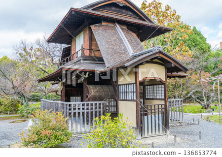 Kyoto City Higashi Honganji Temple, Shosei-en Garden, Hokakaku 136853774