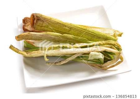 Dried Japanese food, lotus root mozuiki 136854813