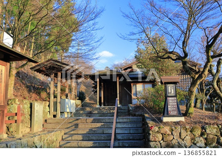 【岐阜縣】晴天的馬籠宿阿彌陀堂 136855821