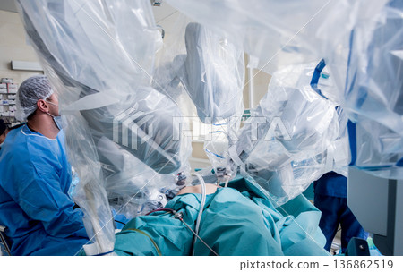 Modern surgical system. Medical robot. Minimally invasive robotic surgery. Modern surgical system. Medical robot. Minimally invasive robotic surgery. 136862519