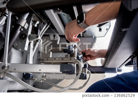 Modern surgical system. Medical robot. Minimally invasive robotic surgery. Modern surgical system. Medical robot. Minimally invasive robotic surgery. 136862529
