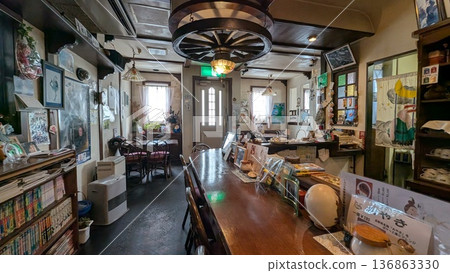 復古咖啡館內部（櫃檯） 136863330