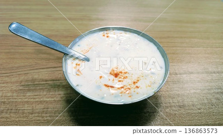印度香飯佐酸奶醬 136863573
