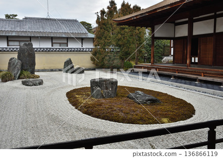 大德寺副寺龍源院伊勢田市（京都市北區） 136866119