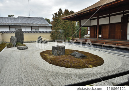 Daitokuji Temple Sub-Temple Ryugen-in Garden, Iseda (Kita Ward, Kyoto City) 136866121