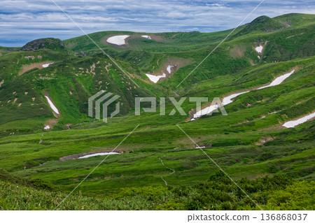 Mount Chokai, Senjogahara wetlands and the ridgeline near Mihama 136868037
