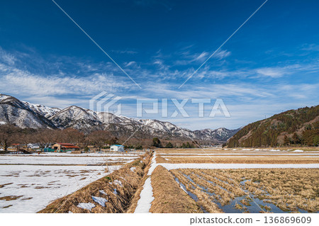 Rural scenery of Makino Town in early spring, Takashima City, Shiga Prefecture 136869609
