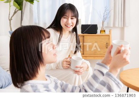 酒店女孩派對睡衣 酒店女孩派對睡衣 136871903