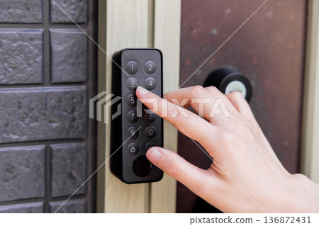門按鈕鍵 門按鈕鍵 136872431