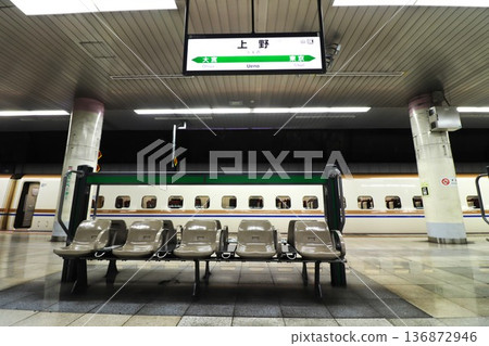 上野站新幹線平台 136872946