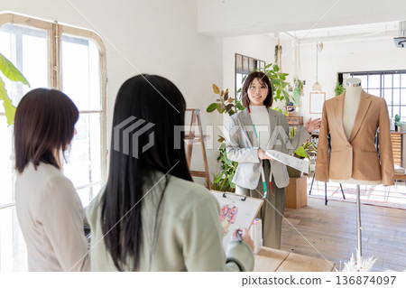 Apparel office 136874097