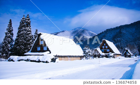 大雪白川鄉 136874858