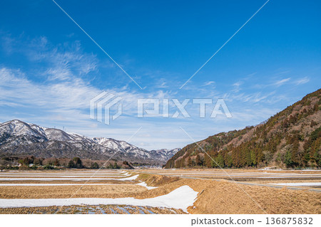 Rural scenery of Makino Town in early spring, Takashima City, Shiga Prefecture Rural scenery of Makino Town in early spring, Takashima City, Shiga Prefecture 136875832