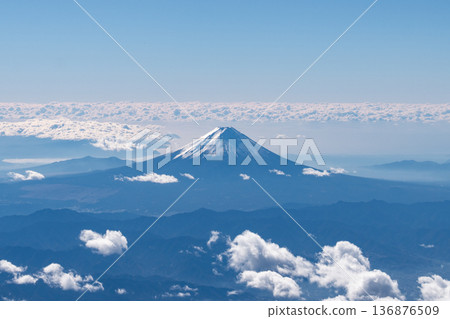 Mount Fuji Mount Fuji 136876509