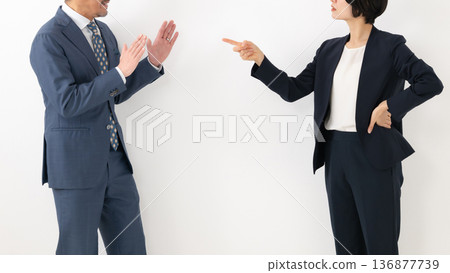 男人和女人吵架 136877739