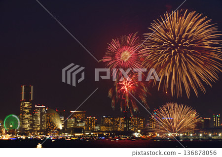 Fireworks at Minato Mirai Smart Festival Fireworks at Minato Mirai Smart Festival 136878056