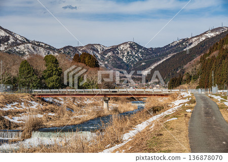 滋賀縣高島市牧野町丘內河 滋賀縣高島市牧野町丘內河 136878070