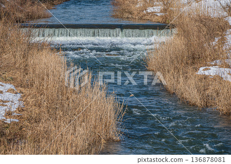 滋賀縣高島市牧野町丘內河 136878081