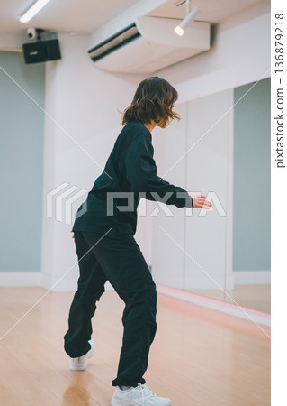 舞 舞蹈 跳舞 136879218