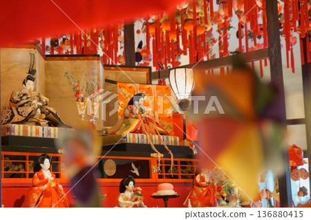 懸掛的雛人偶，皇帝與皇后 2 136880415