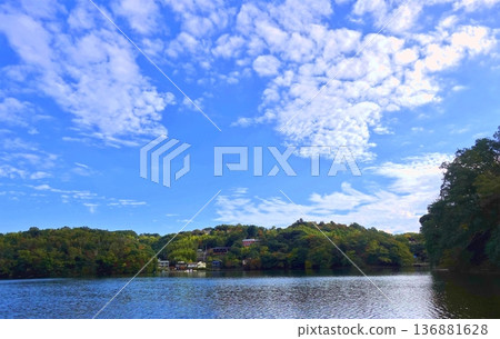 Winter scenery of Lake Ippeki in the harsh winter Winter scenery of Lake Ippeki in the harsh winter 136881628