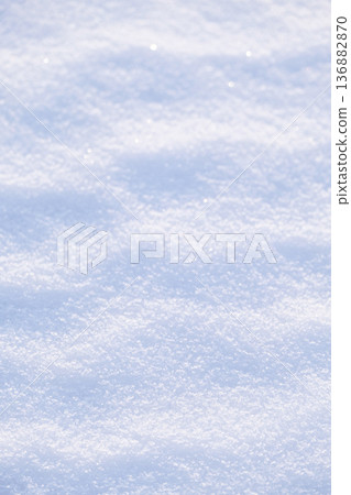 蒜山高原上凹凸不平的積雪圖案 136882870