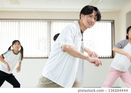 兒童舞蹈學校圖片 兒童舞蹈學校圖片 136884444