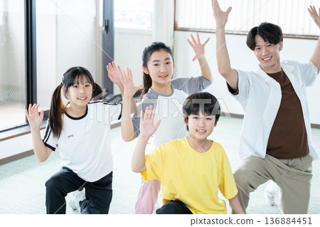 Kids dance school image 136884451